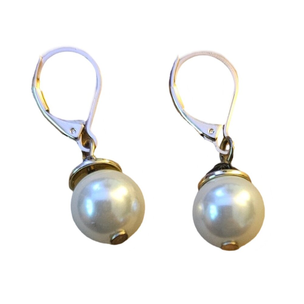 Vintage White Pearl earrings
